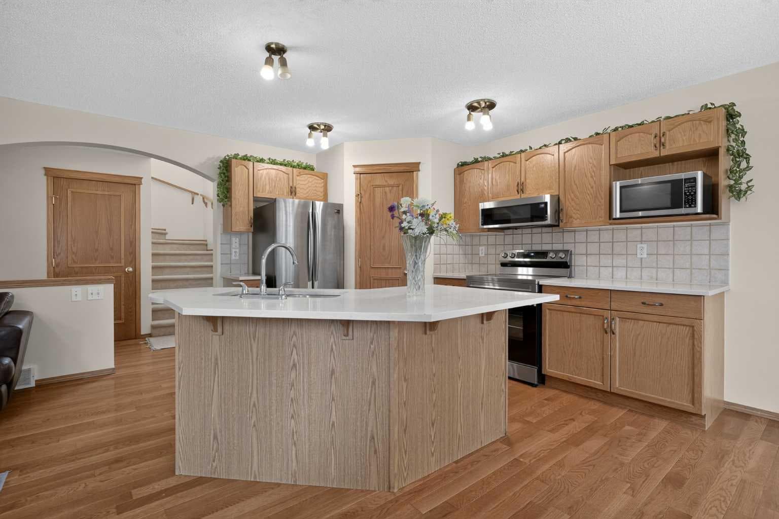 373 Bridlewood Avenue SW