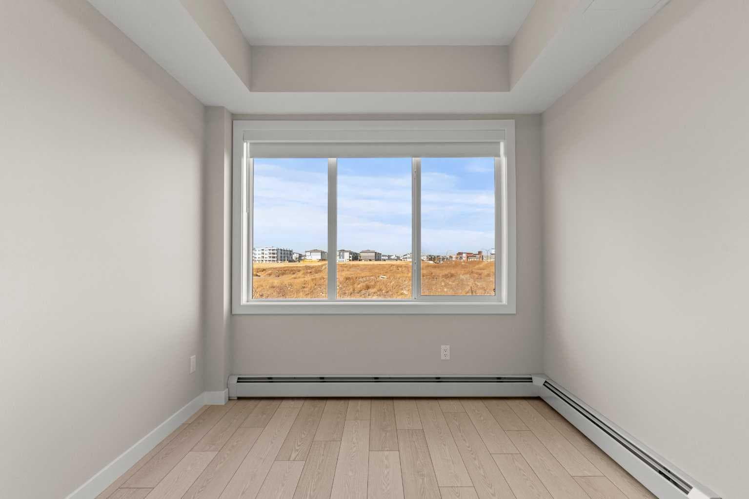2212, 395 Skyview Parkway NE
