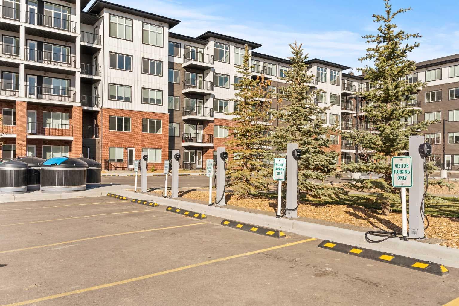 2212, 395 Skyview Parkway NE