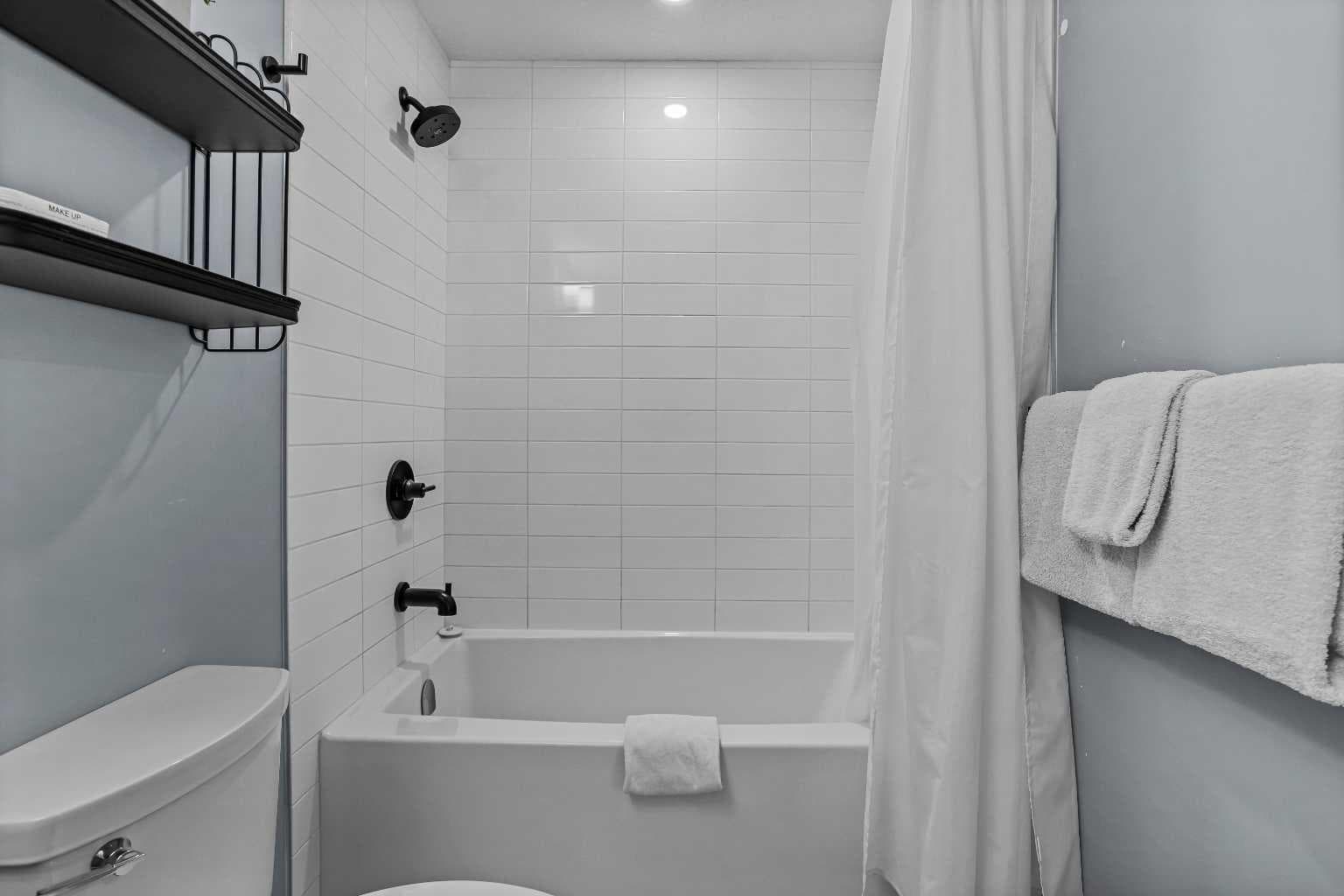 106, 109 Kananaskis Way 