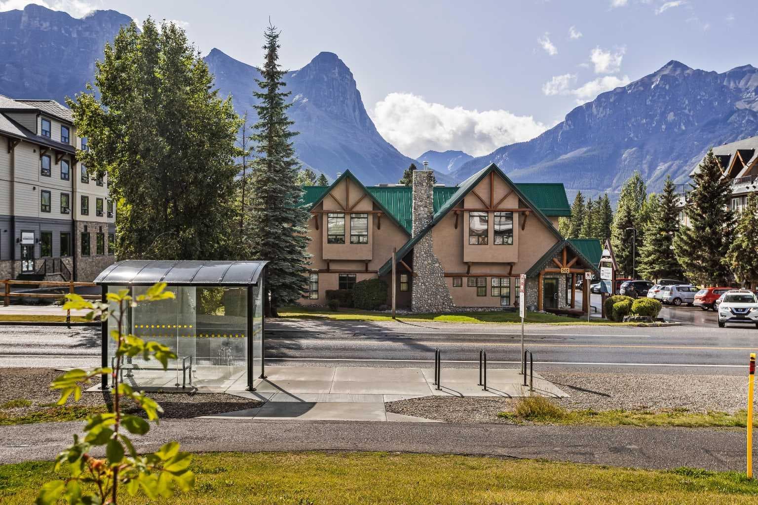 106, 109 Kananaskis Way 