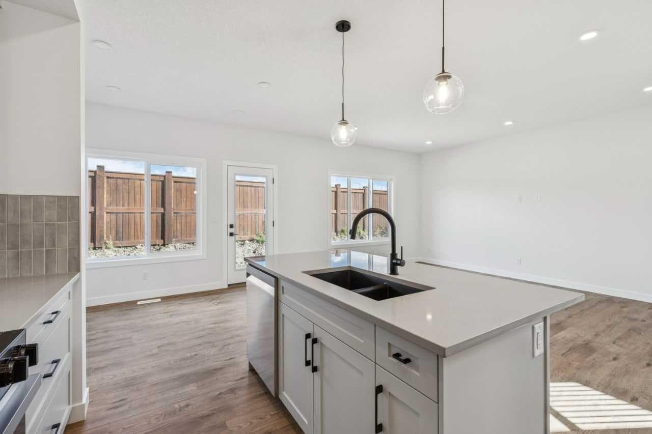 114 Cornerbrook Crescent NE