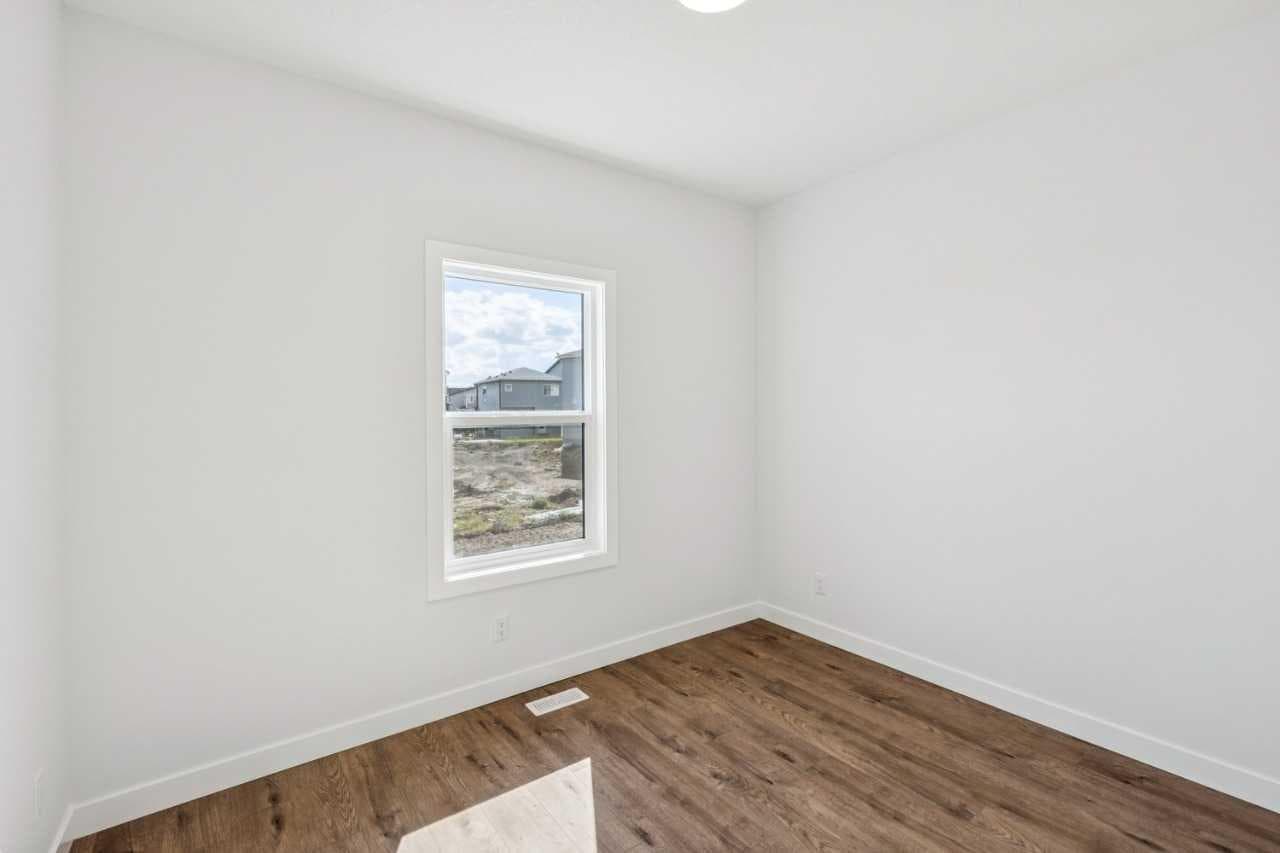 114 Cornerbrook Crescent NE