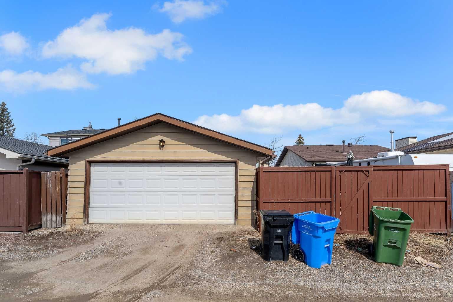 1003 Berkley Drive NW