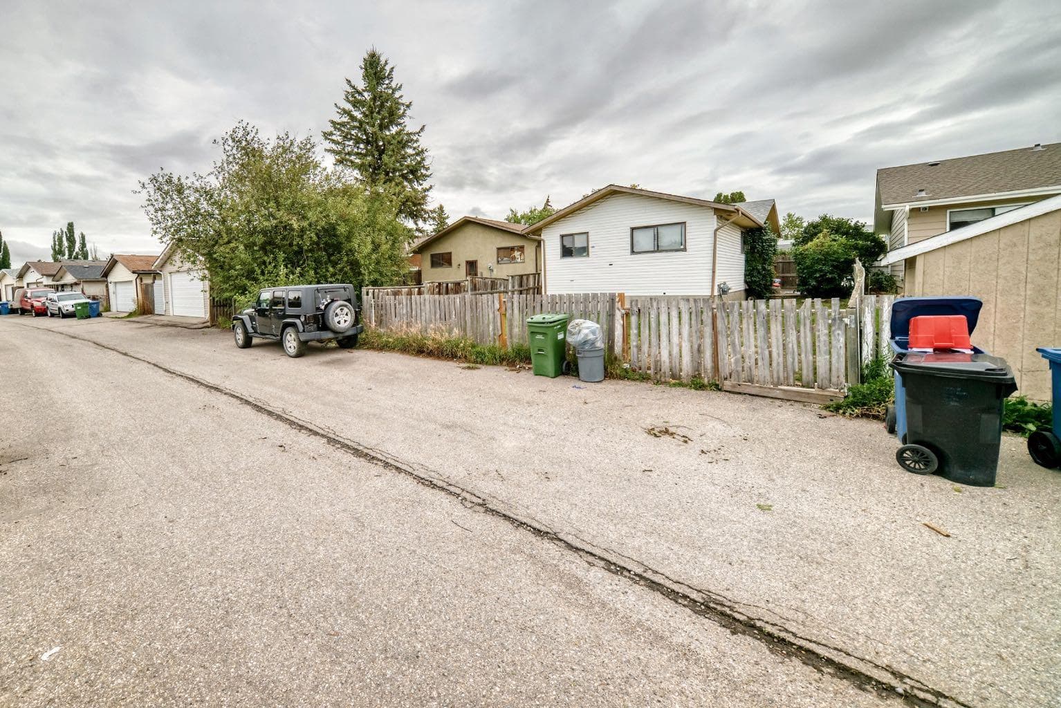 33 Aberdare Way NE