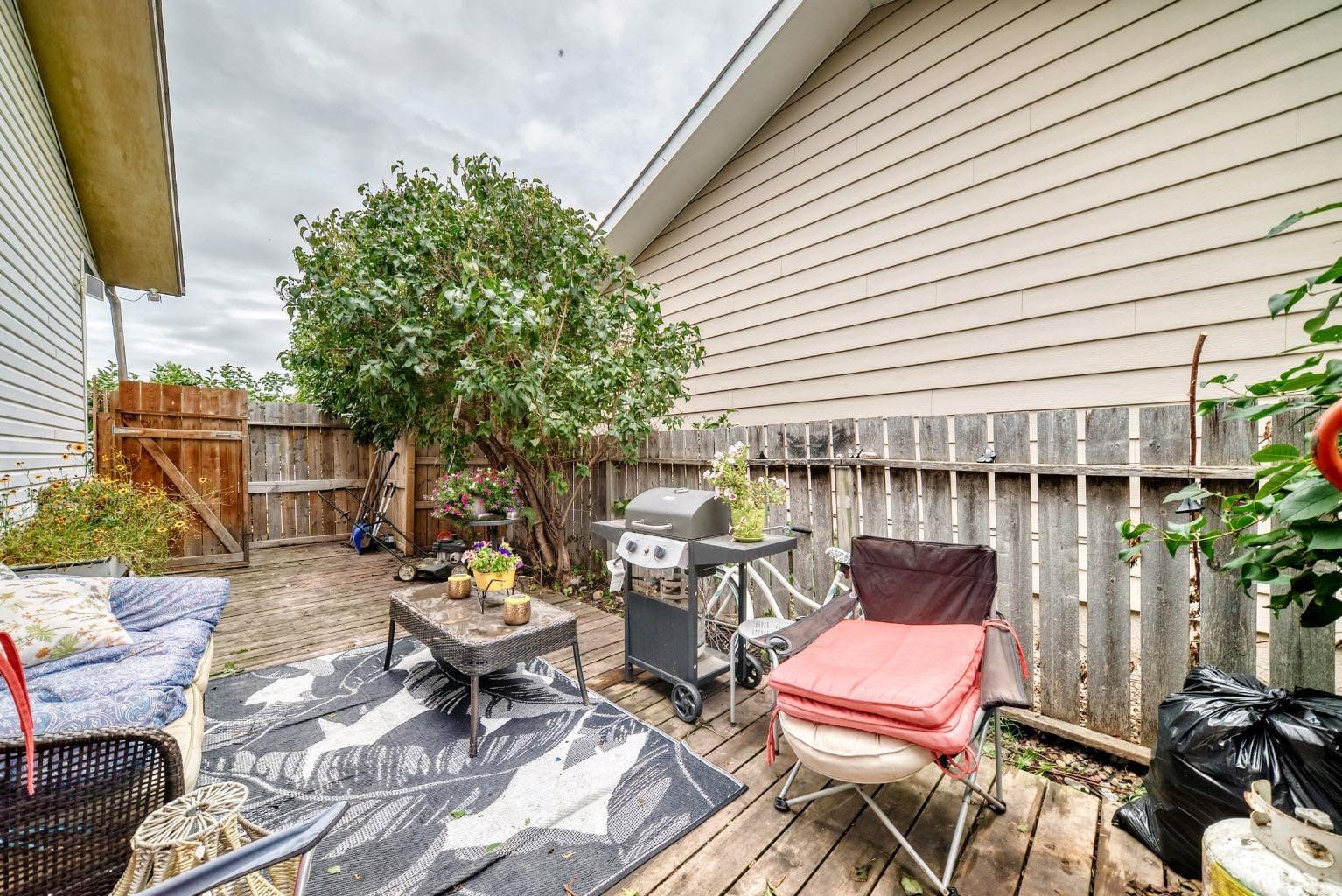 33 Aberdare Way NE