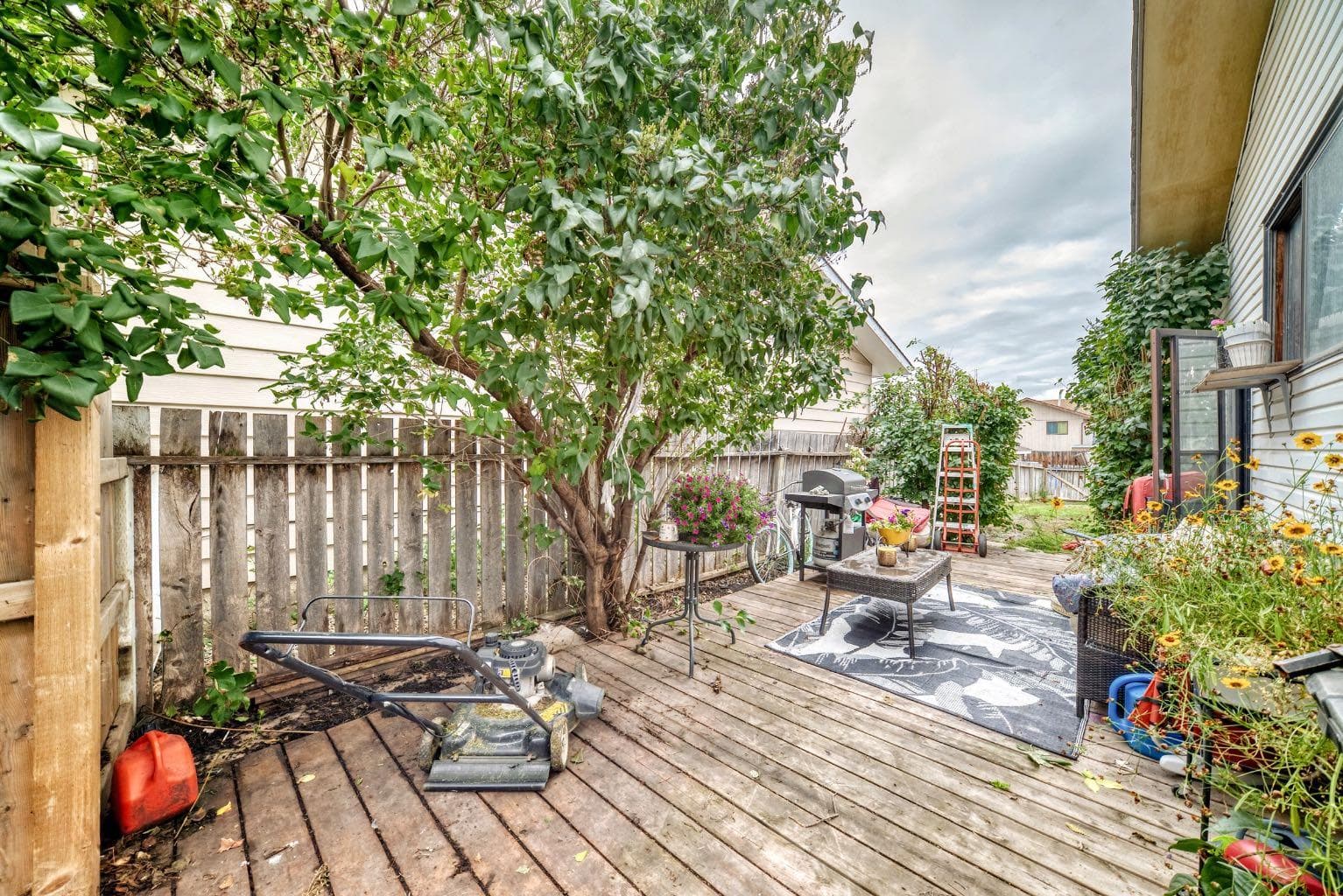 33 Aberdare Way NE