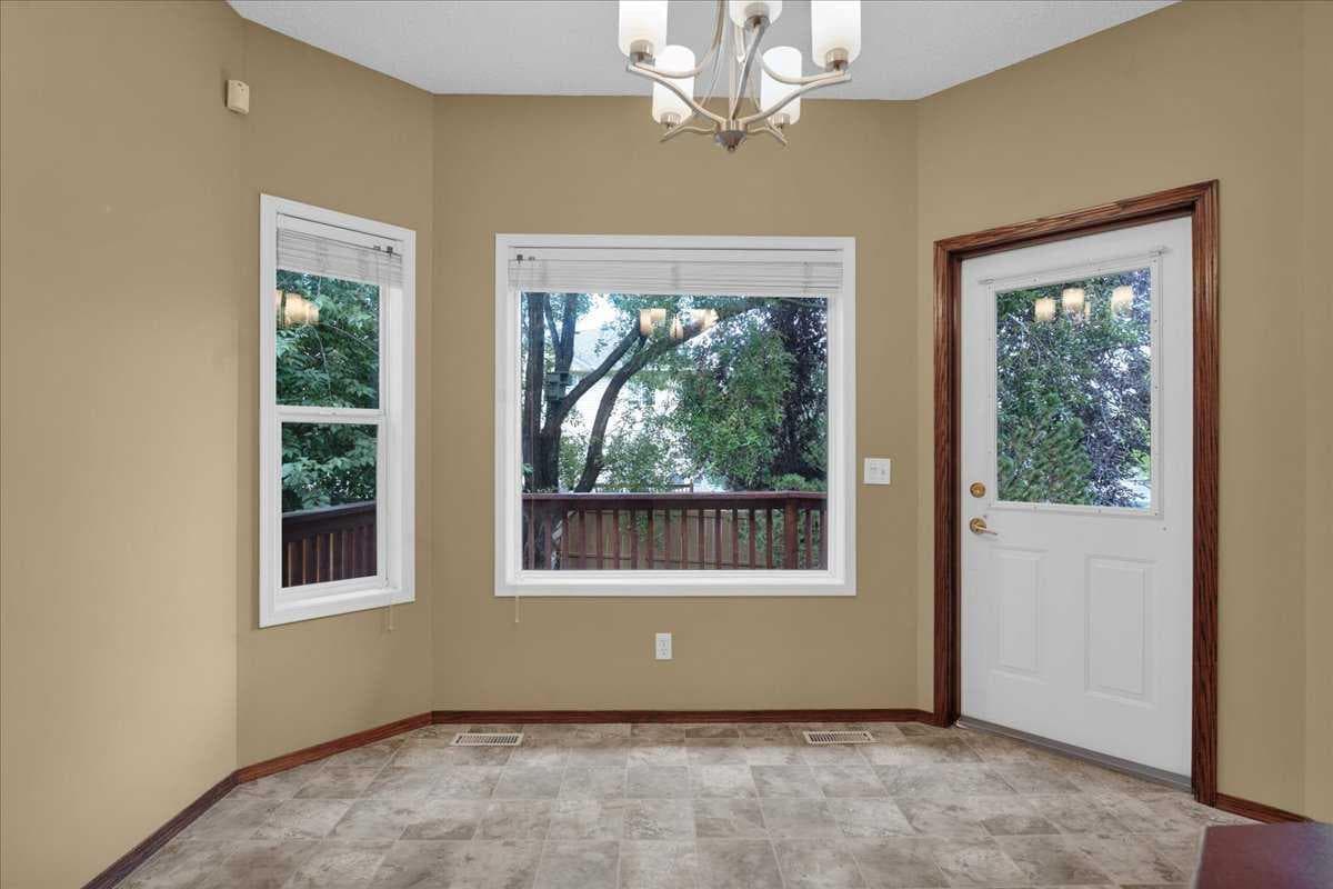 6 Hidden Valley Gardens NW