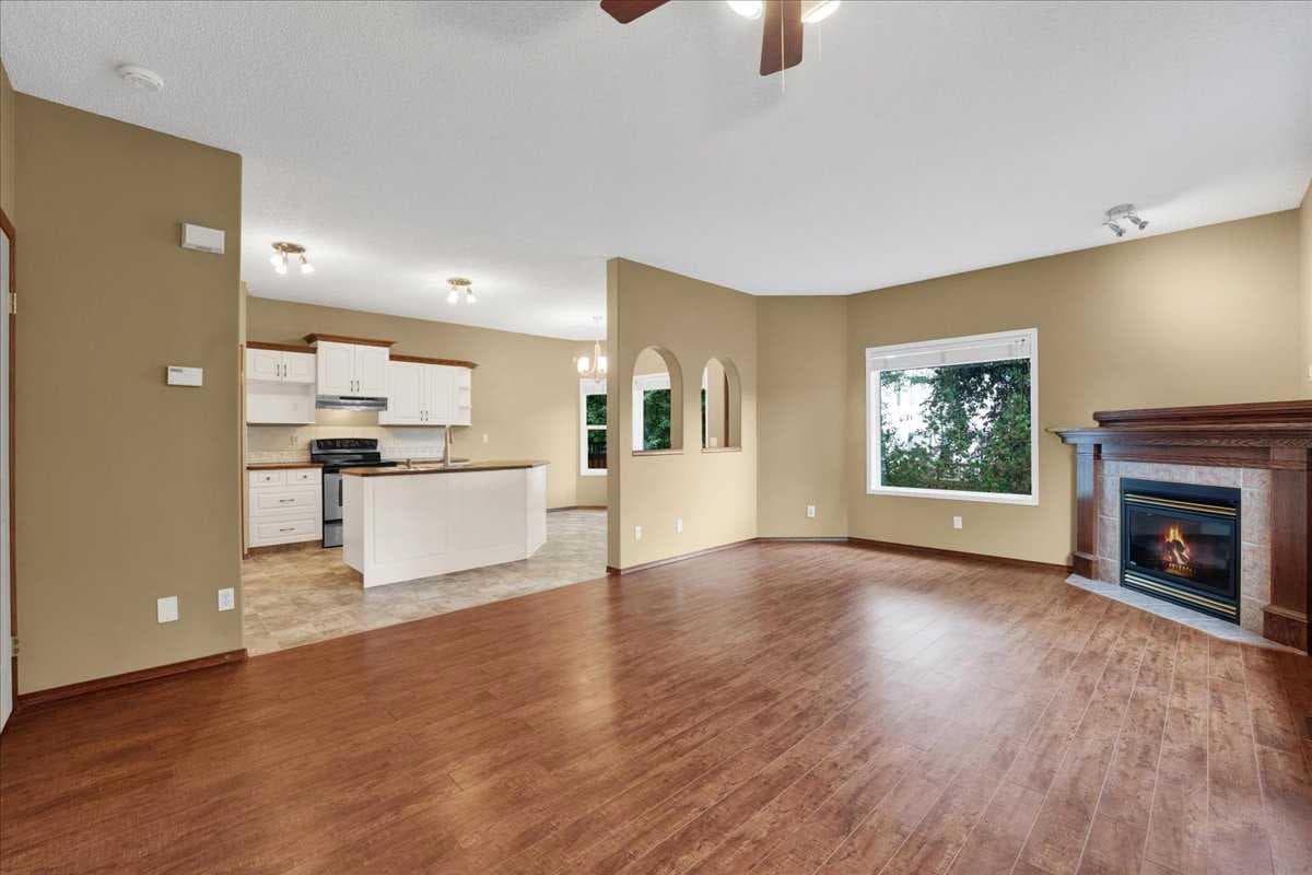 6 Hidden Valley Gardens NW