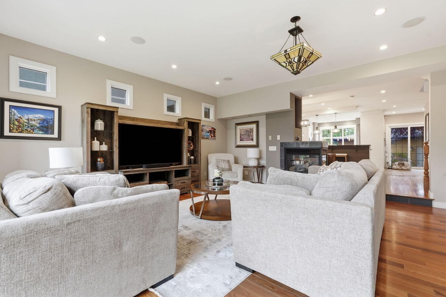 2409 Westmount Road NW