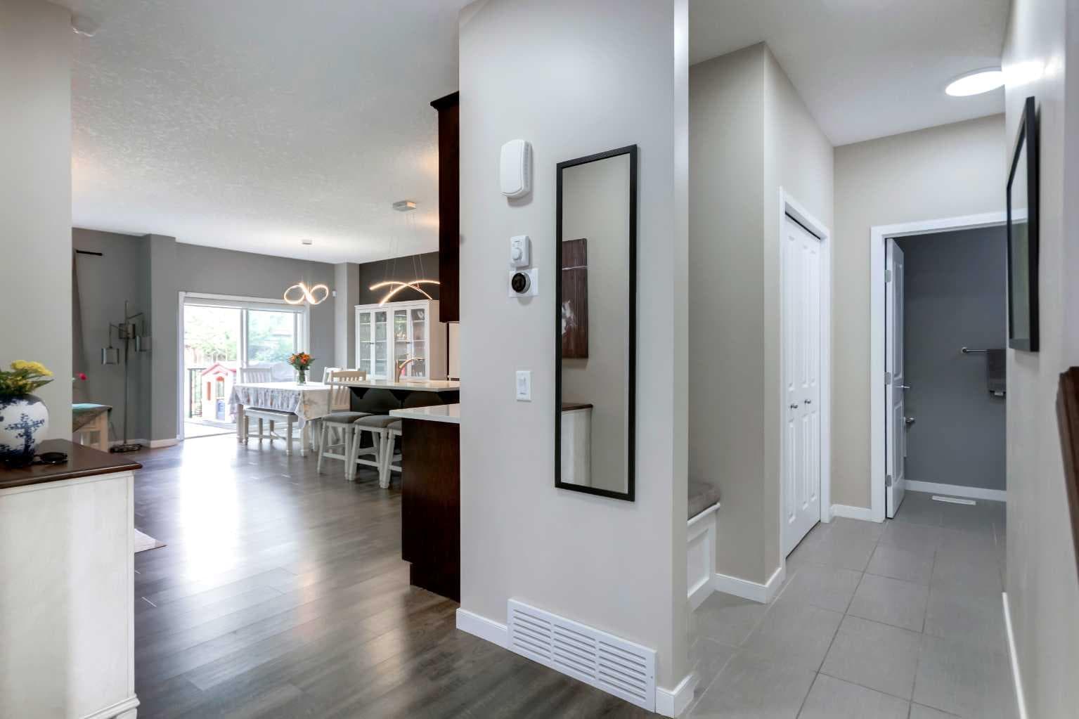 26 Walden Court SE