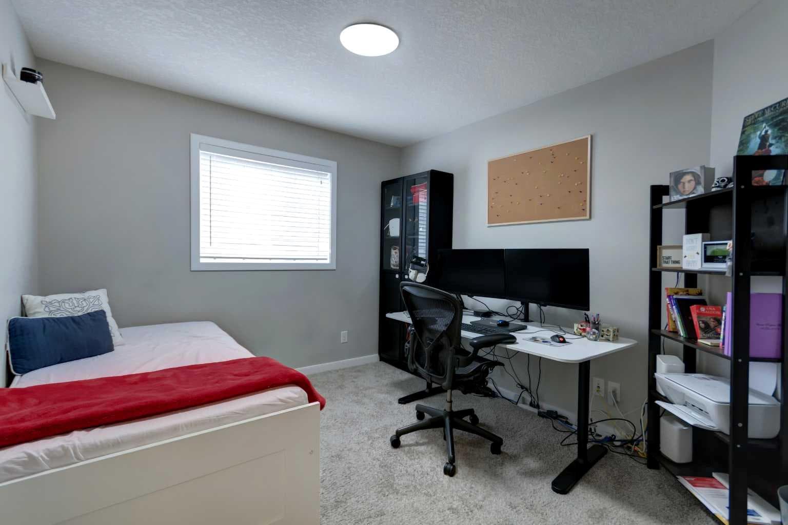 26 Walden Court SE