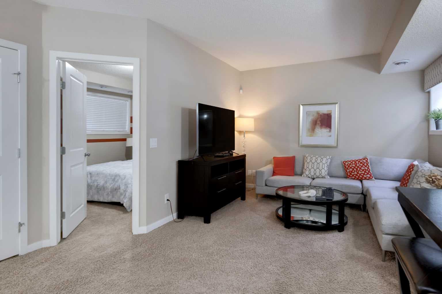 26 Walden Court SE