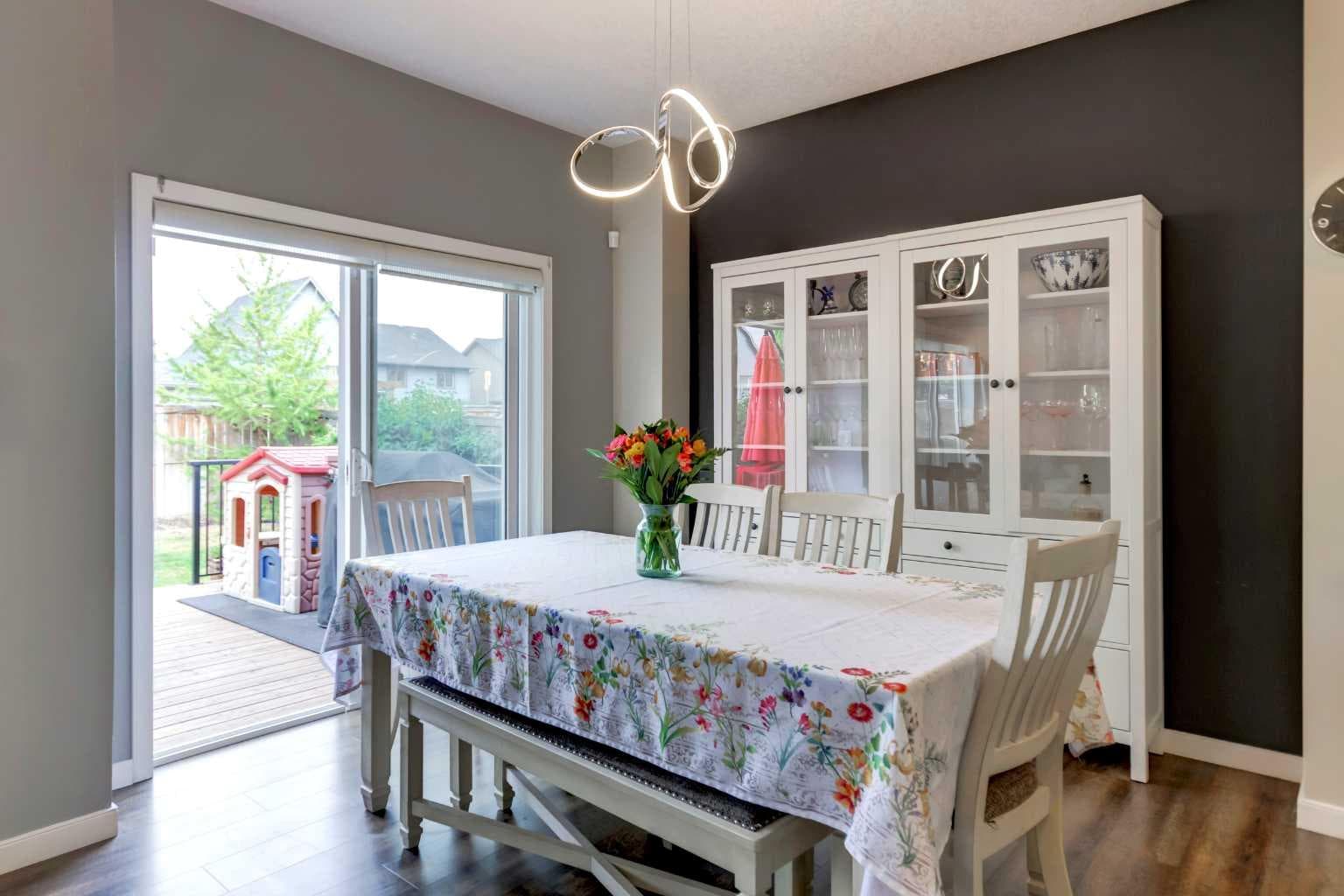 26 Walden Court SE