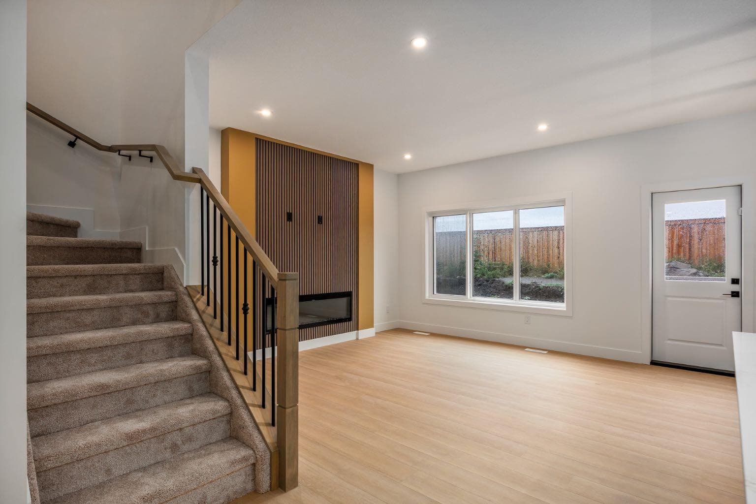 65 Topaz Place 