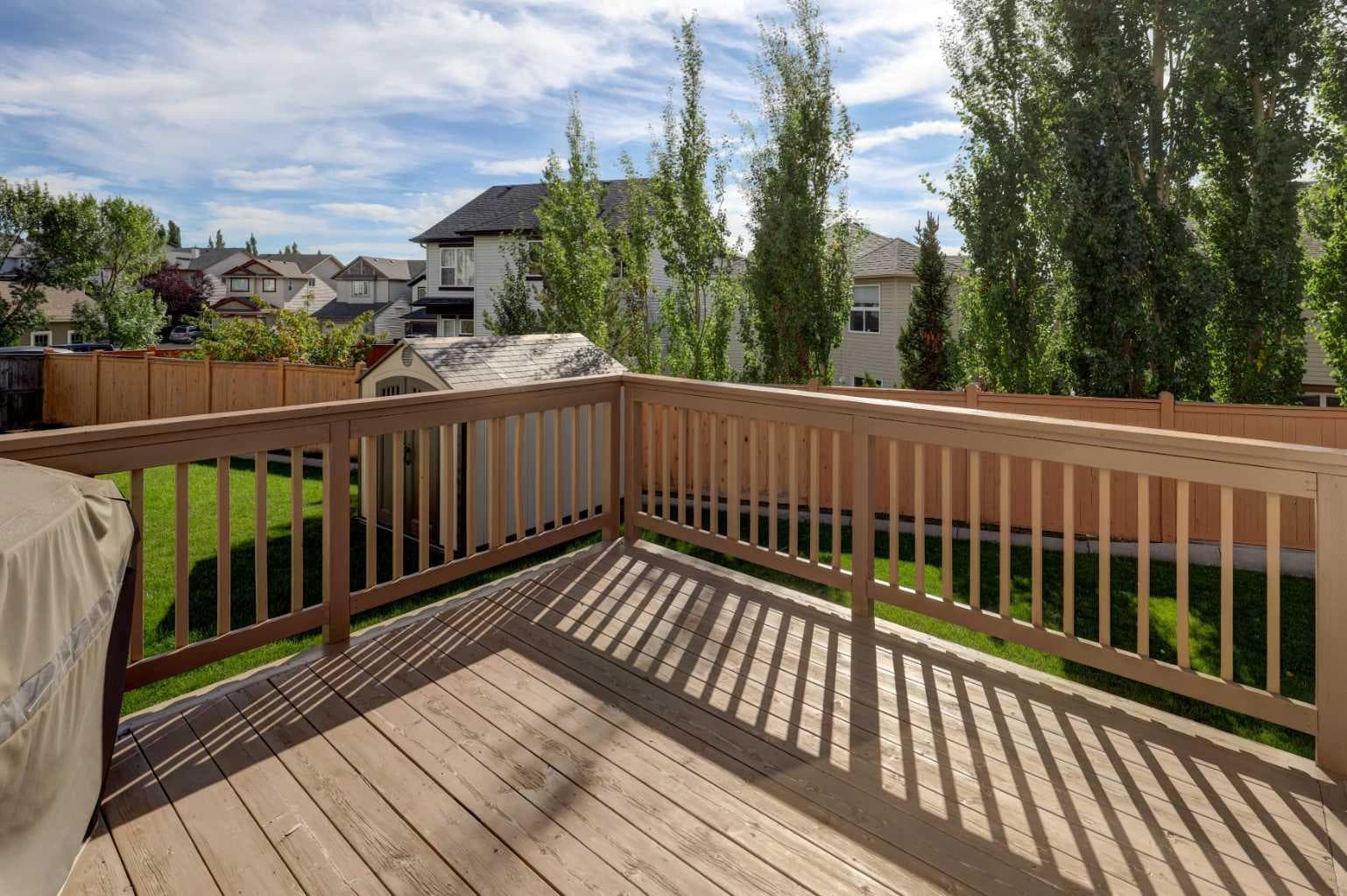 27 Rockyspring Gate NW