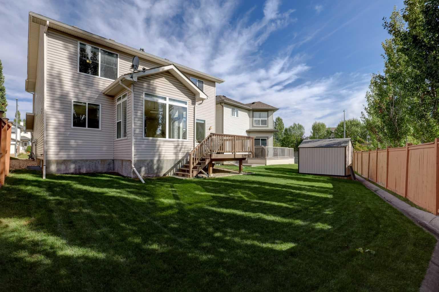 27 Rockyspring Gate NW