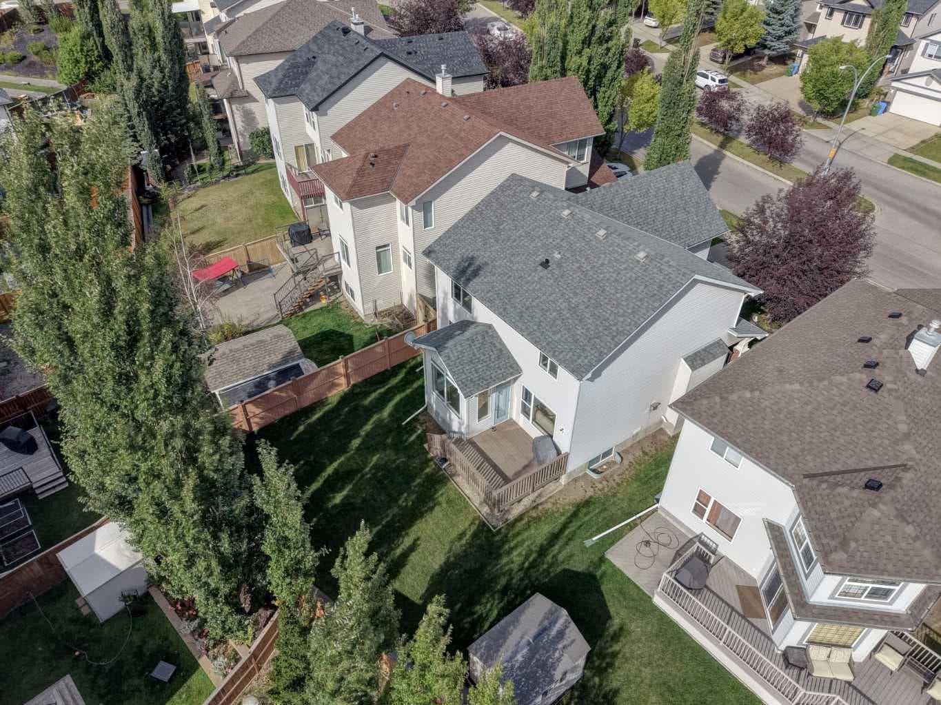 27 Rockyspring Gate NW