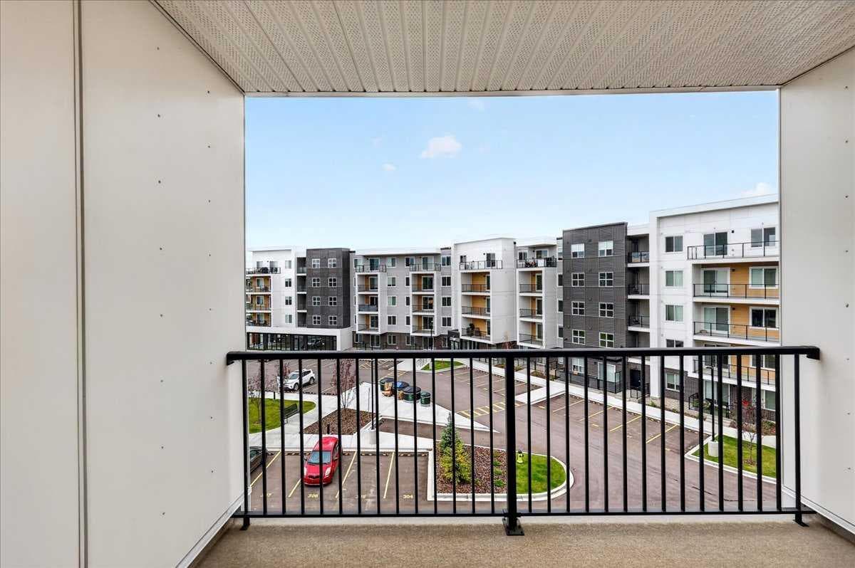 2412, 265 Wolf Willow Boulevard SE