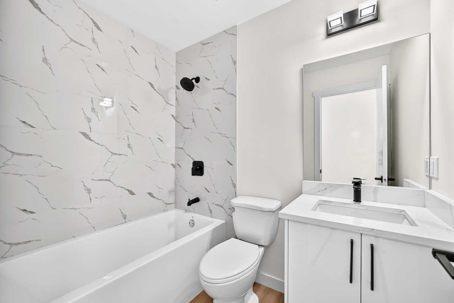1204, 544 Blackthorn Road NE