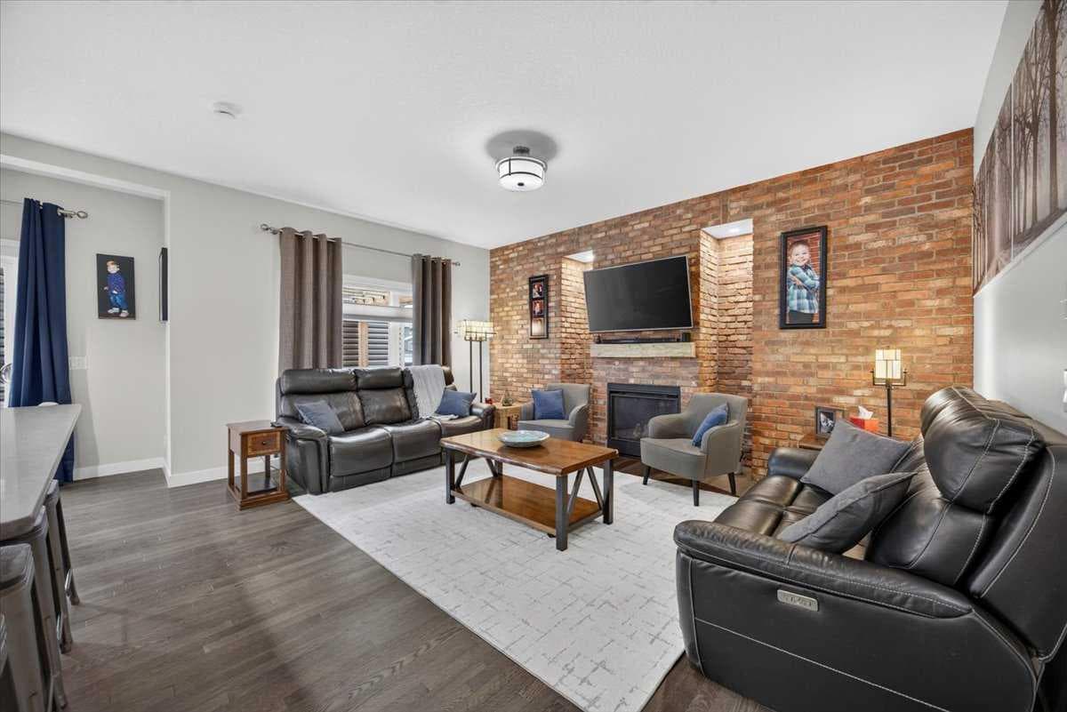 2584 Ravenslea Gardens SE