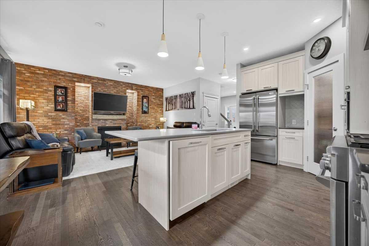 2584 Ravenslea Gardens SE