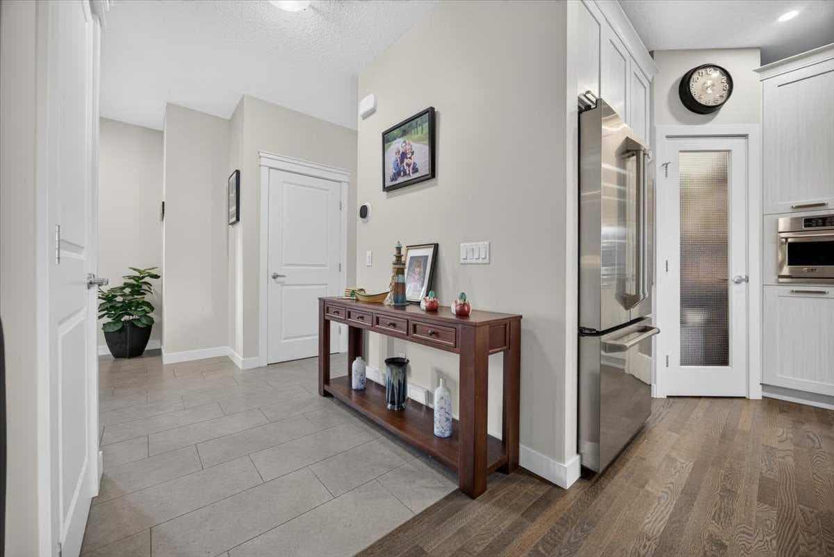 2584 Ravenslea Gardens SE