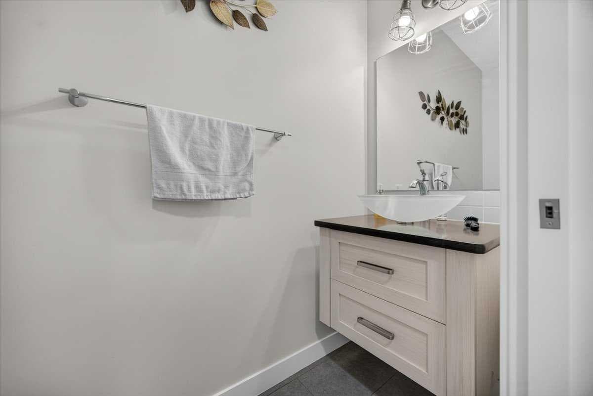 2584 Ravenslea Gardens SE