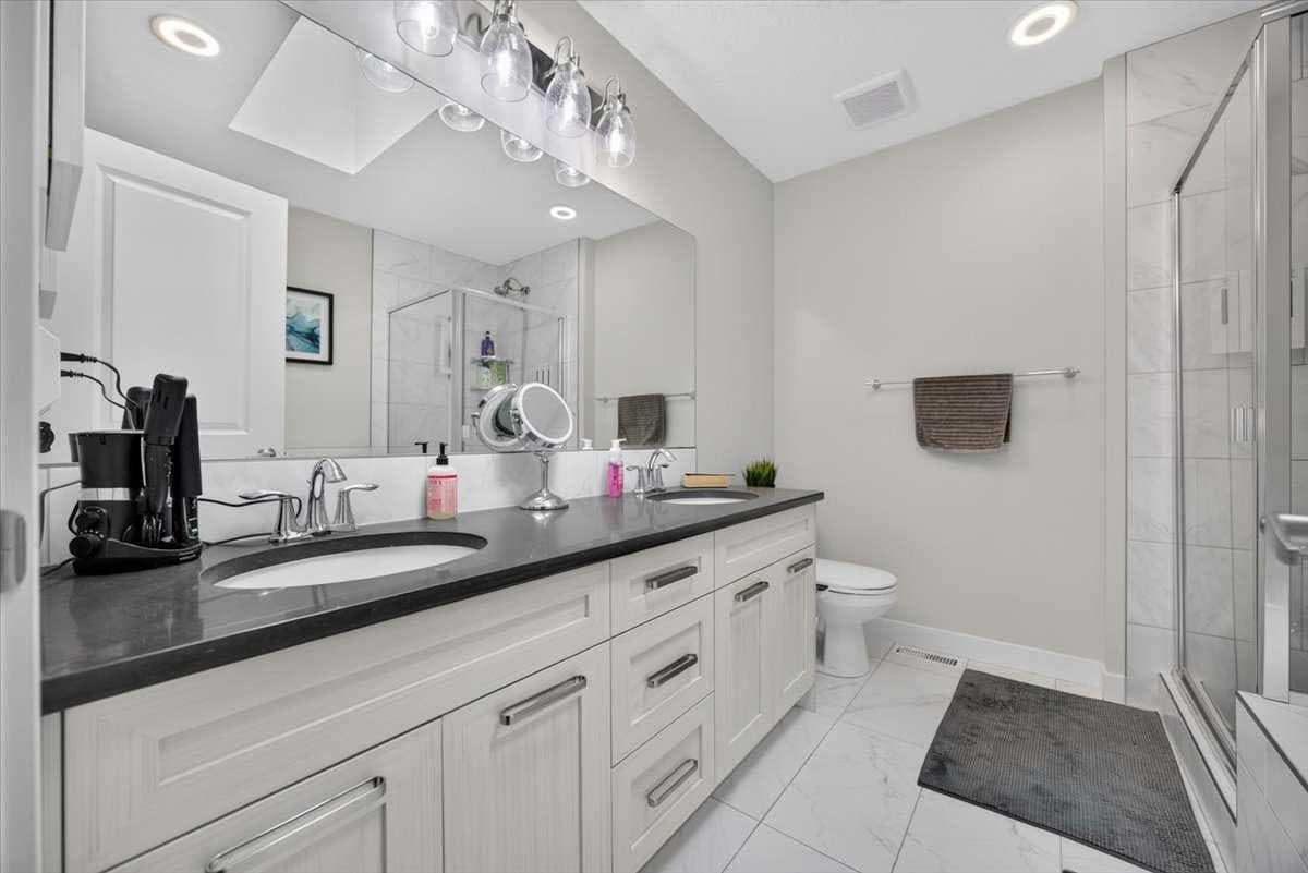 2584 Ravenslea Gardens SE