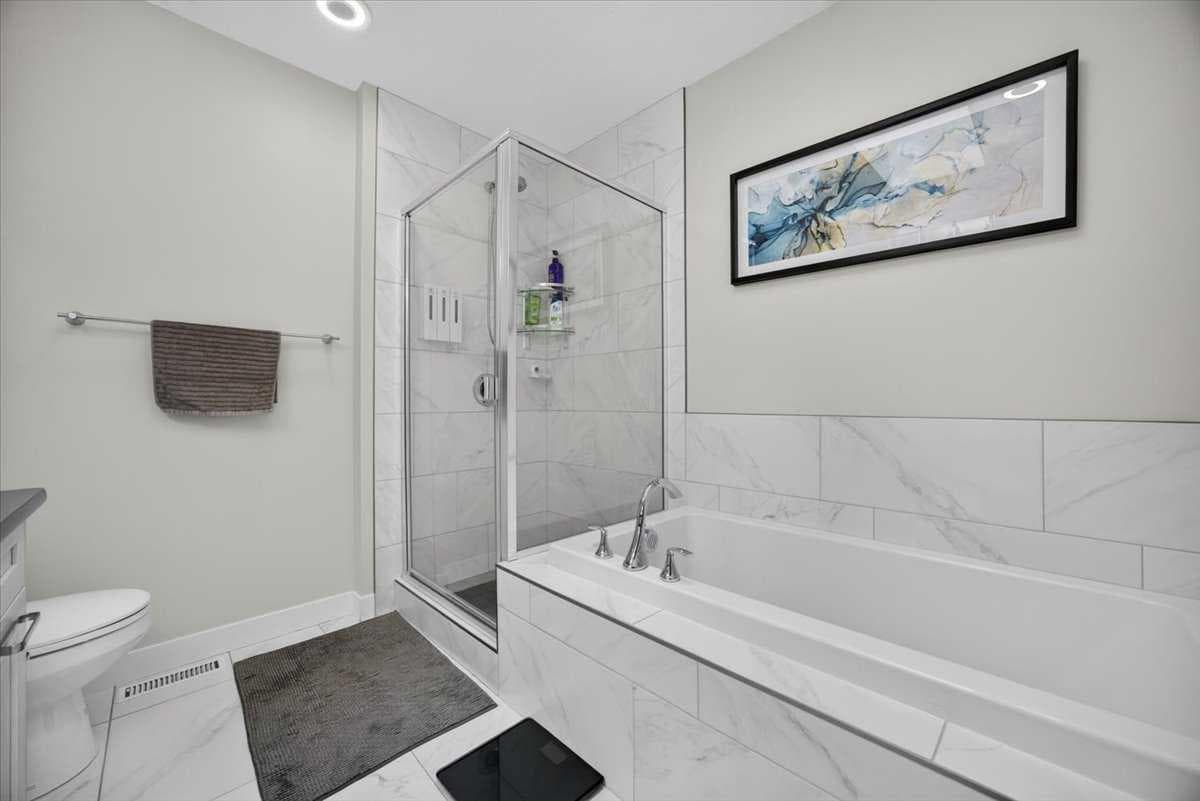2584 Ravenslea Gardens SE