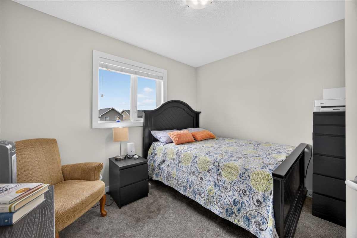 2584 Ravenslea Gardens SE