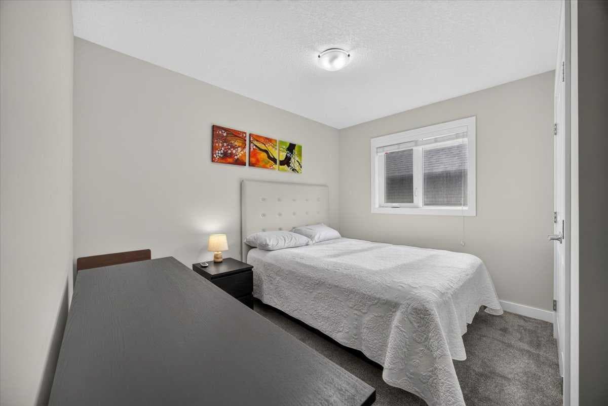 2584 Ravenslea Gardens SE