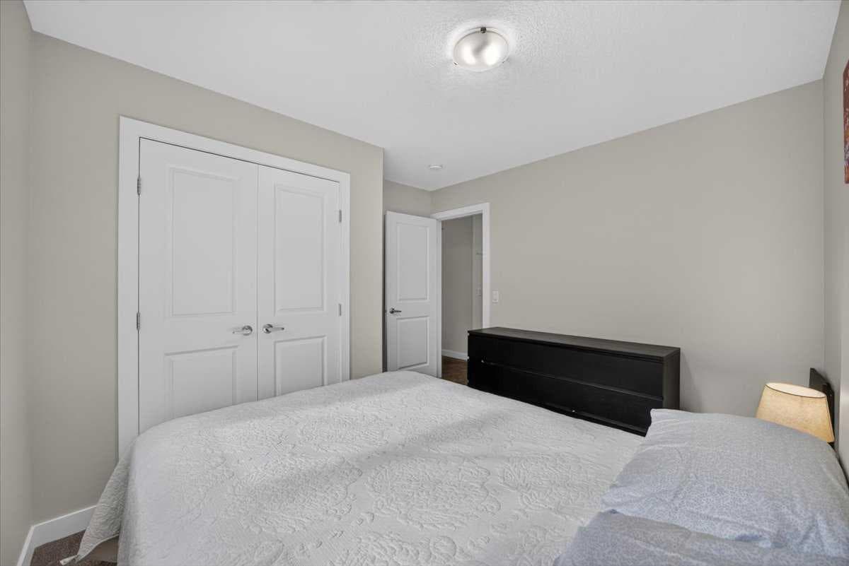 2584 Ravenslea Gardens SE