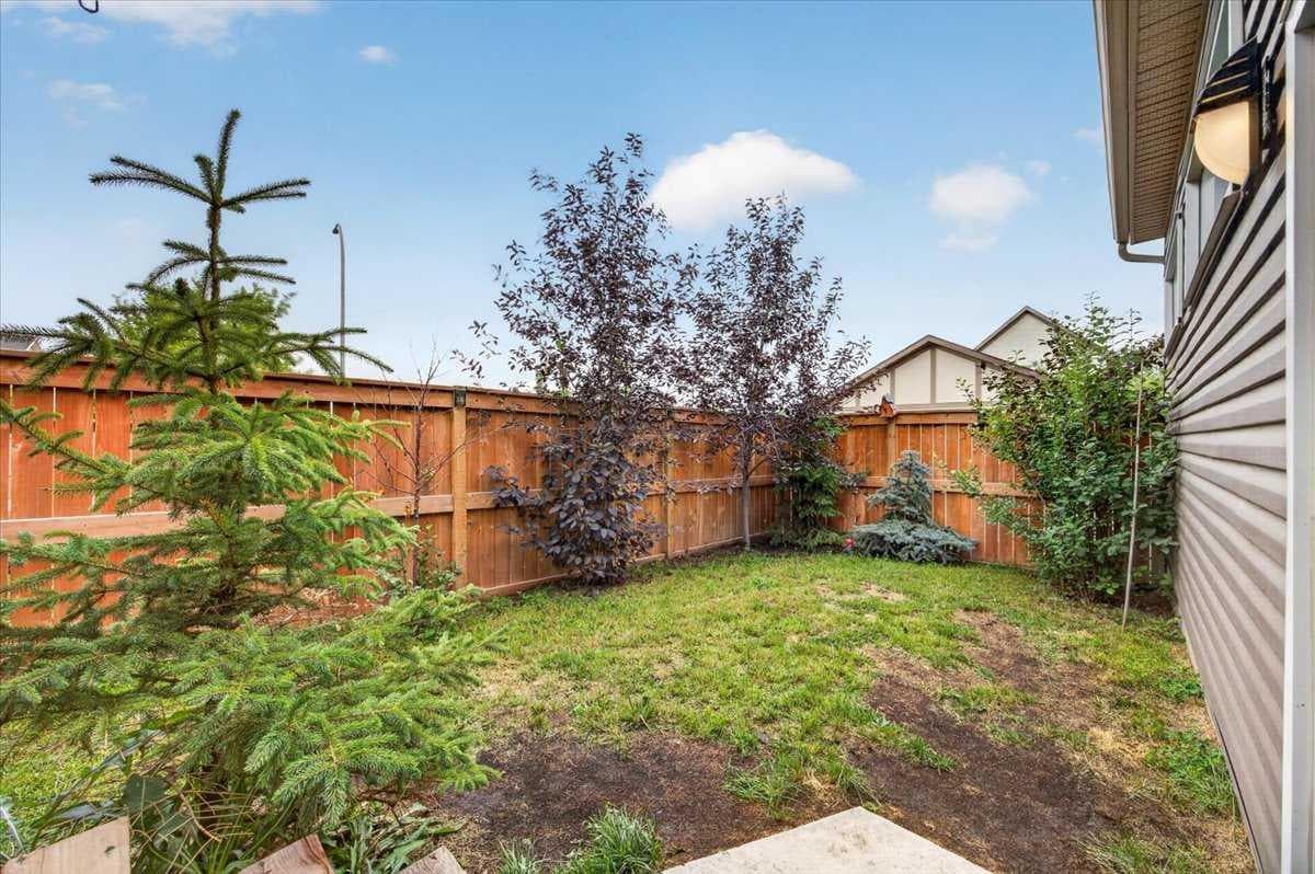 2584 Ravenslea Gardens SE