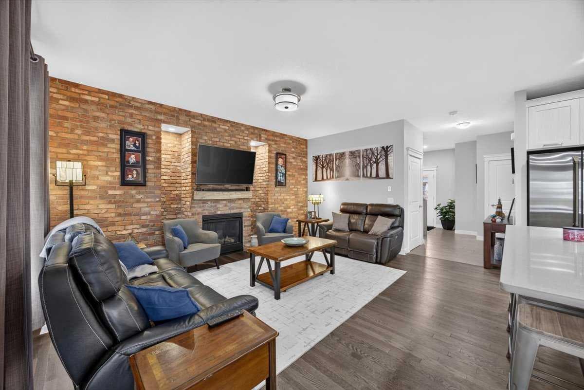2584 Ravenslea Gardens SE