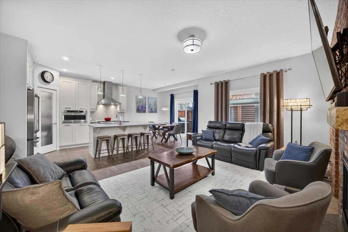 2584 Ravenslea Gardens SE