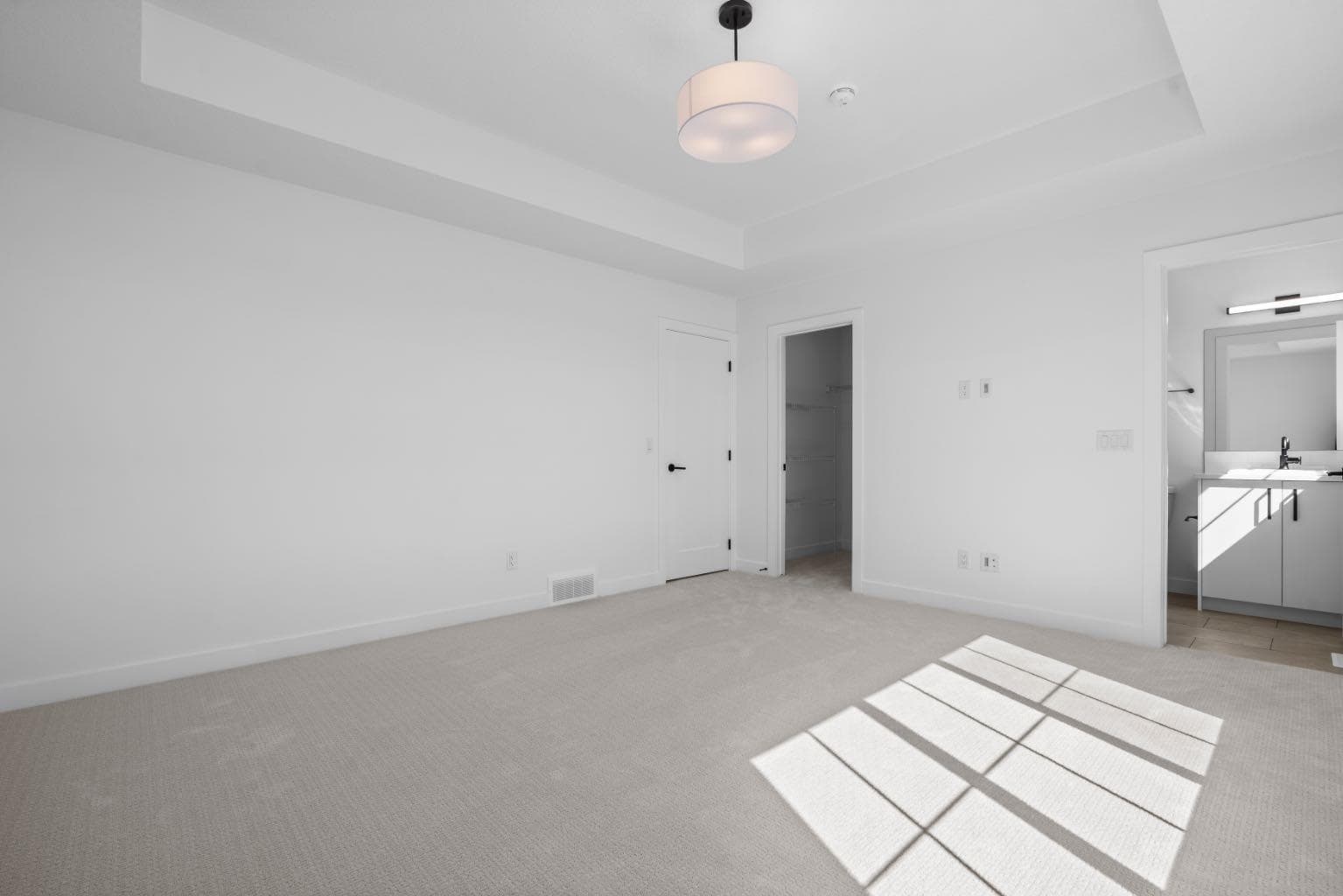 82 Rangeview Path SE