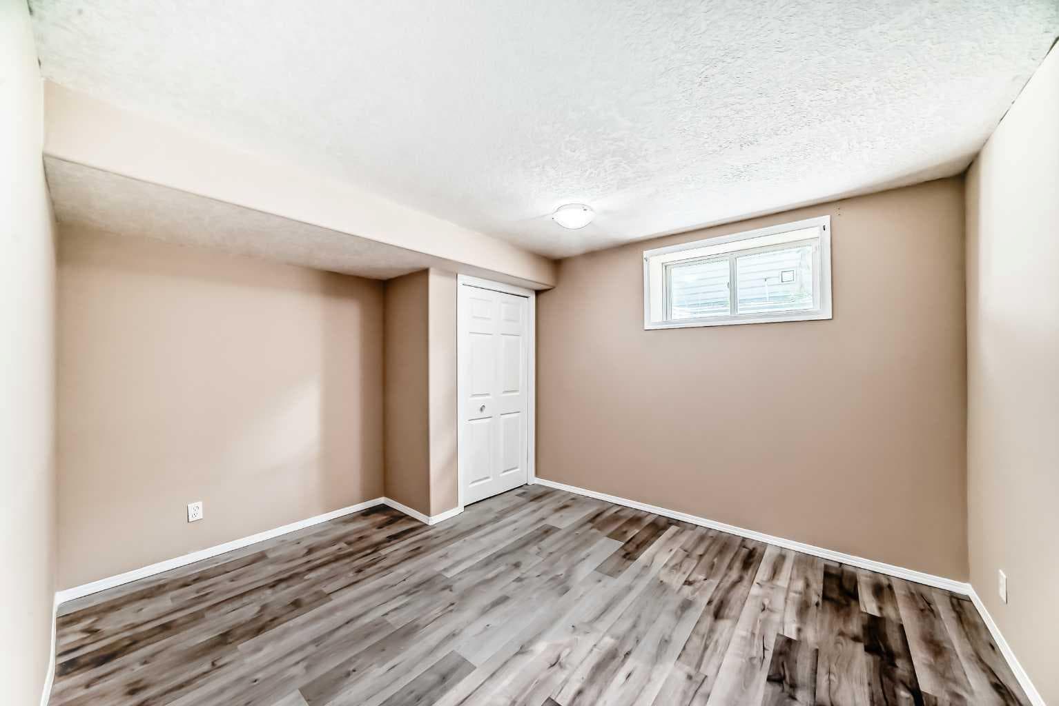 10 Hidden Creek Heights NW