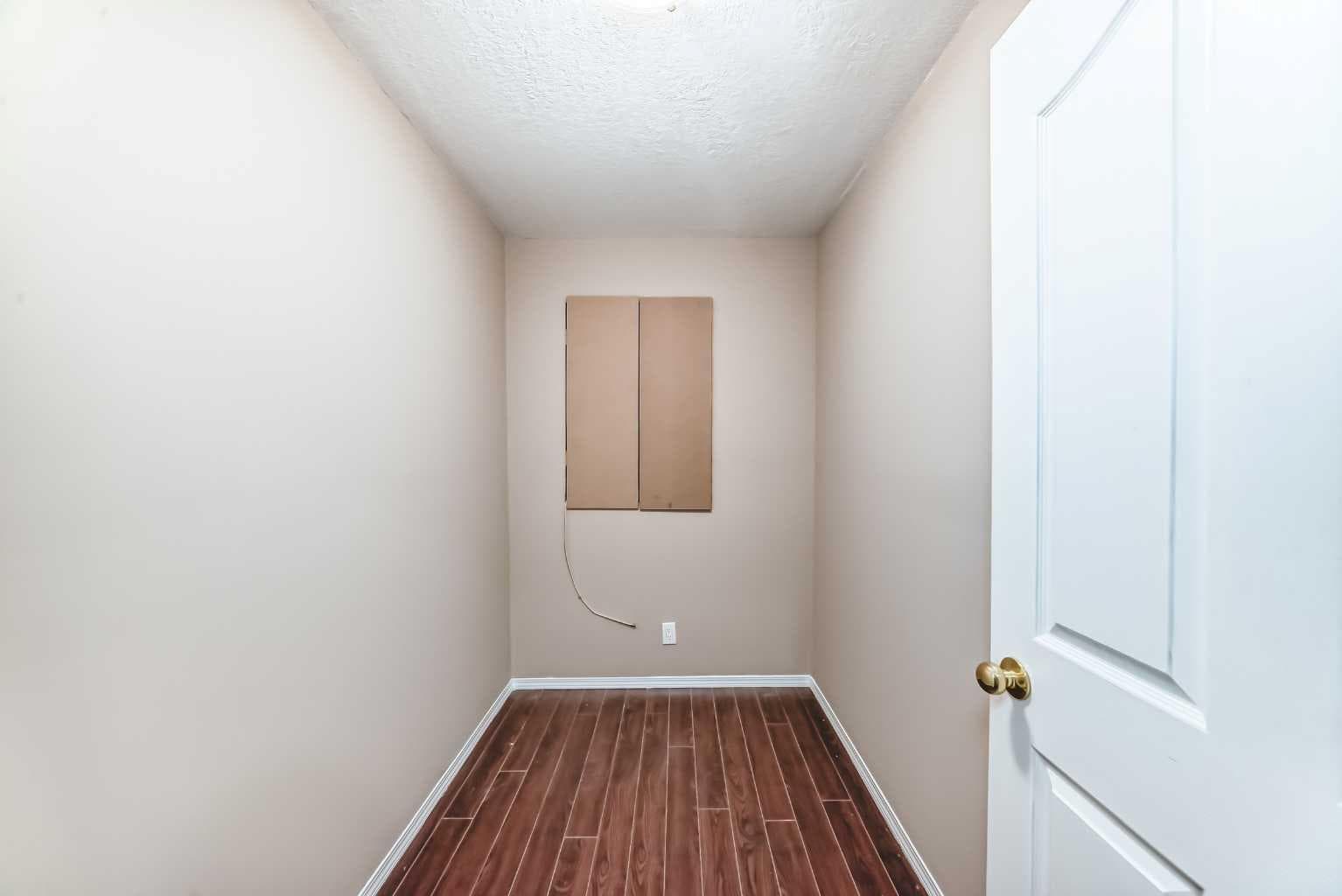 10 Hidden Creek Heights NW