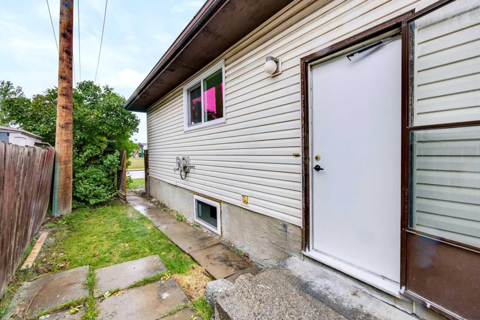 139 Falsby Road NE