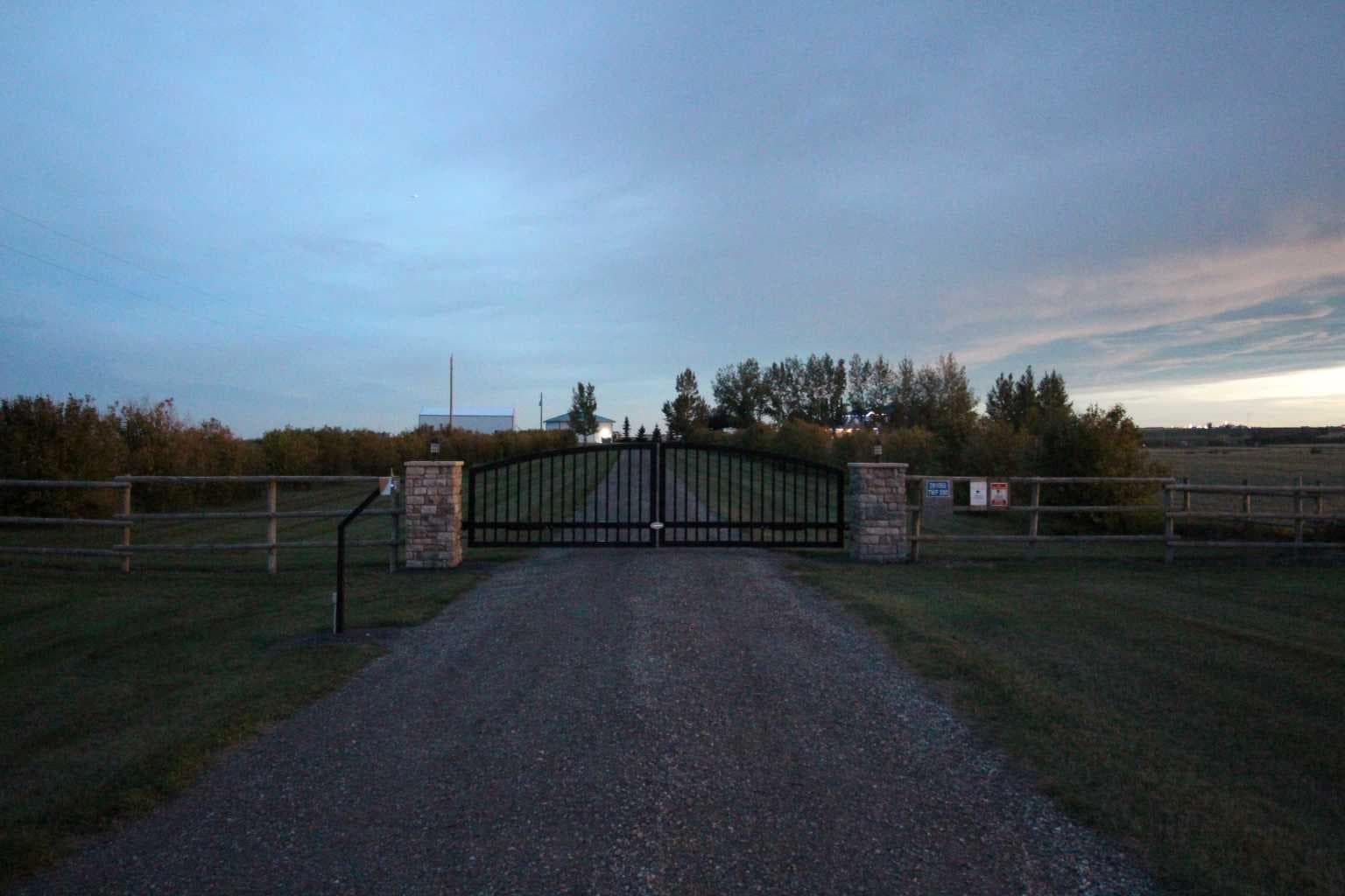 291055 Township Road 290  