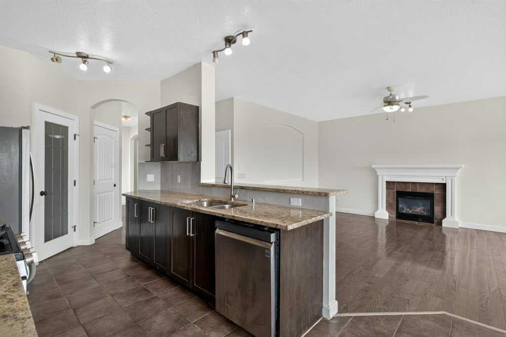 23 Saddlebrook Court NE