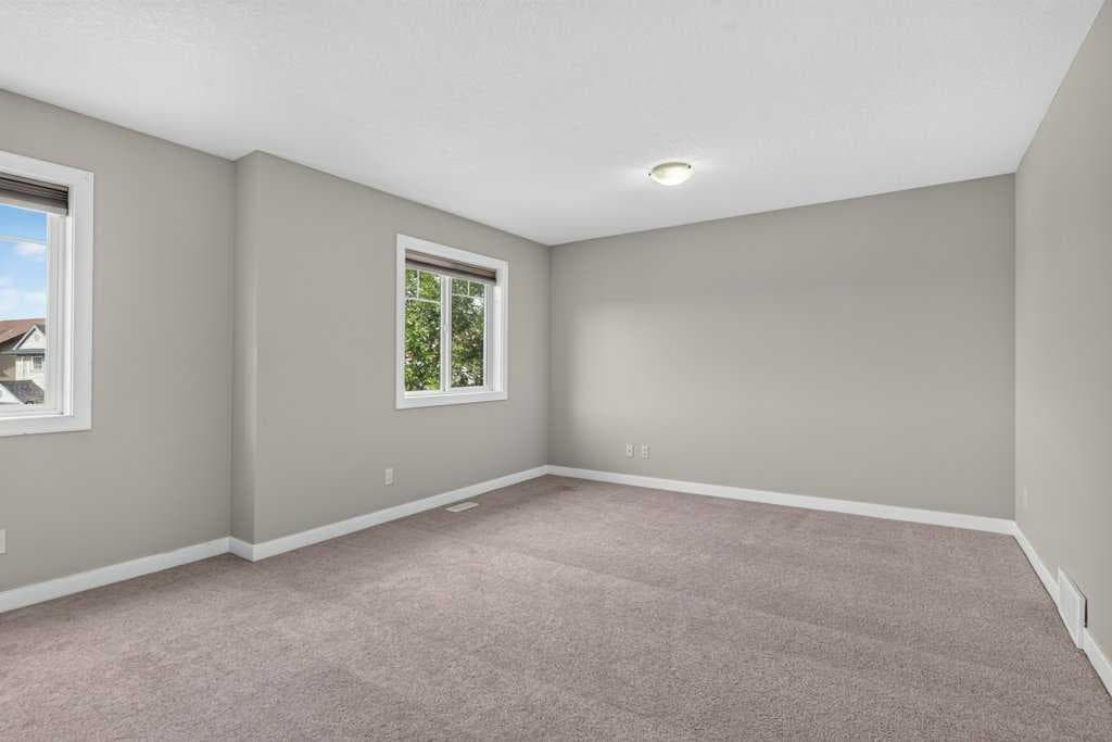 23 Saddlebrook Court NE