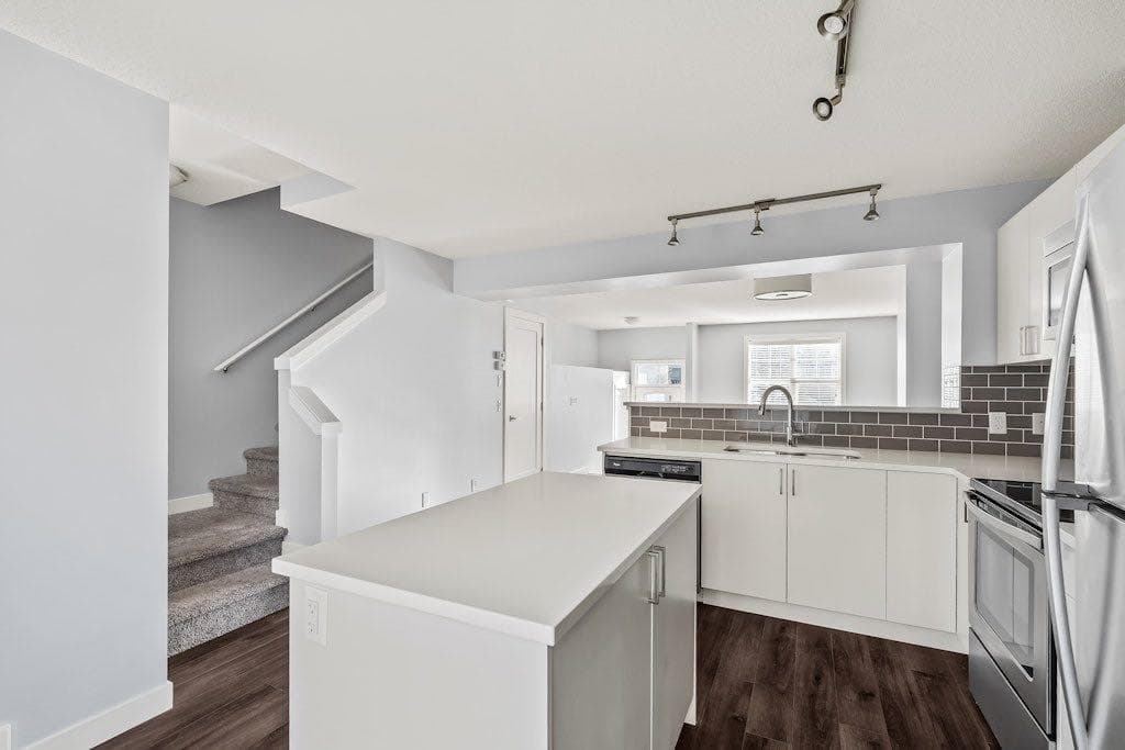 4 Evanscrest Gardens NW