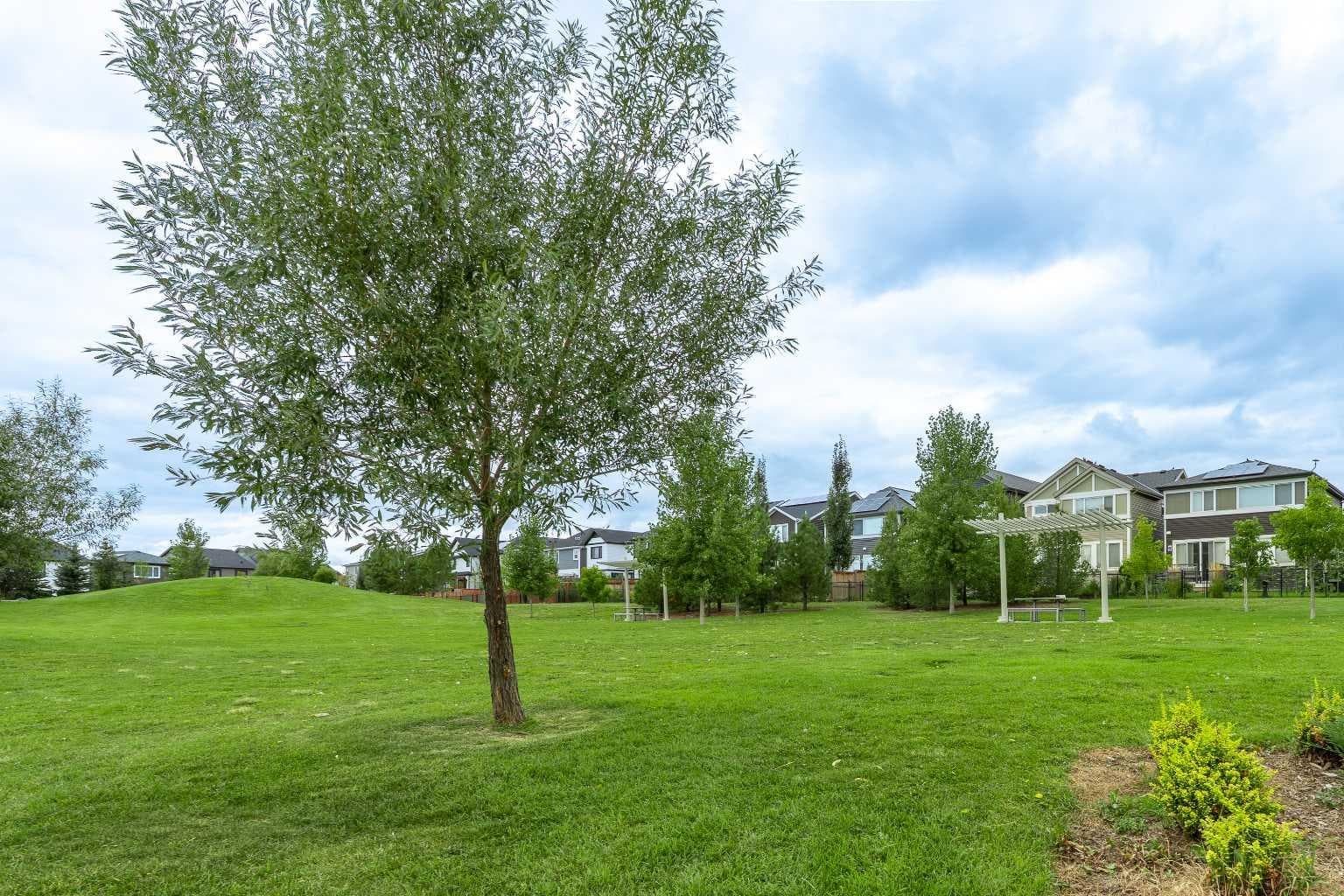 408, 338 Seton Circle SE