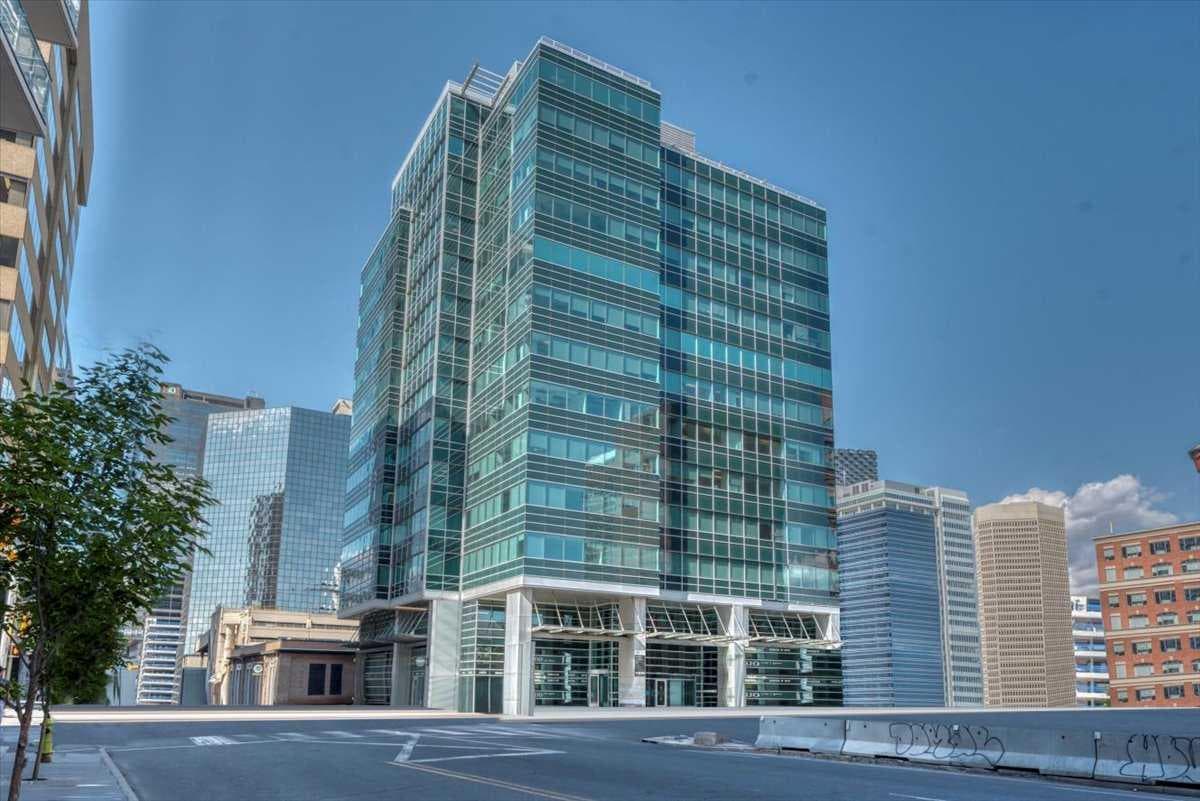 830, 396 11th Avenue SW