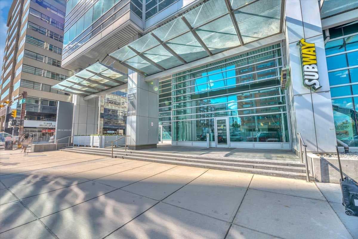 830, 396 11th Avenue SW