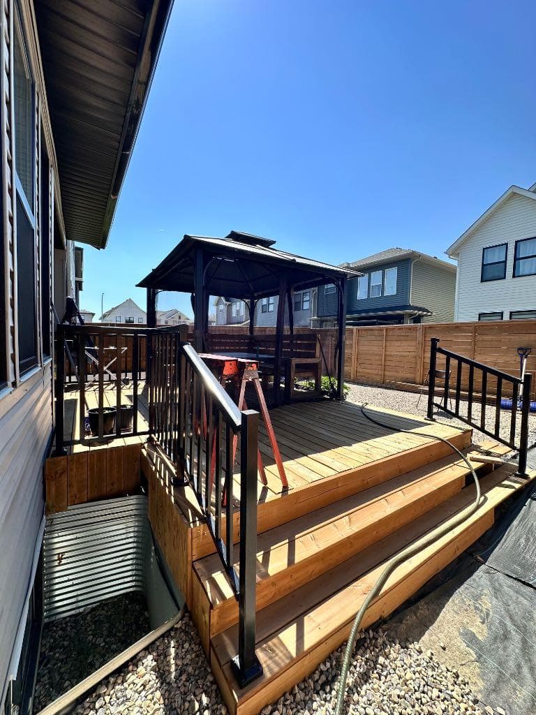 320 Copperhead Way SE