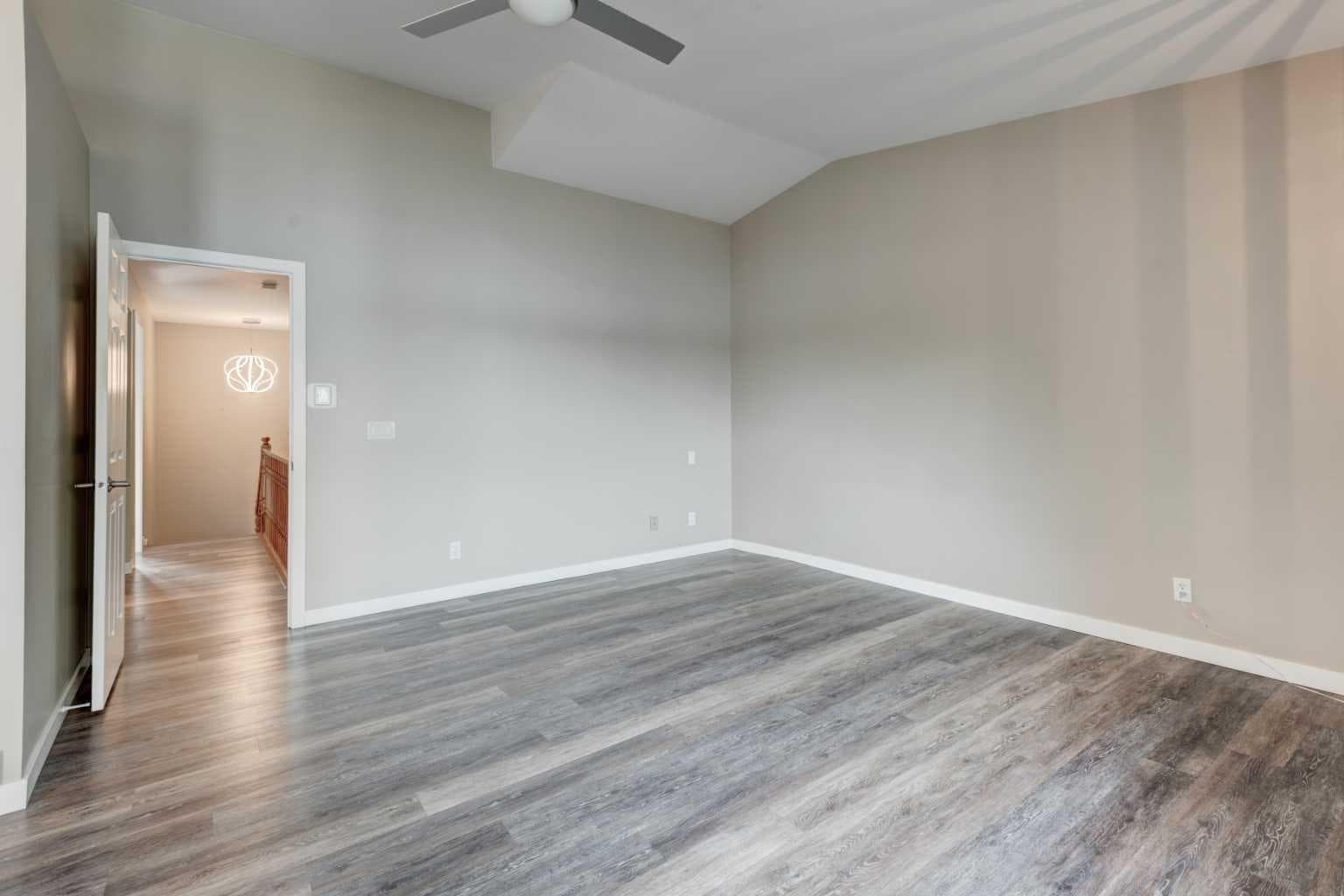 231, 20 Midpark Crescent SE
