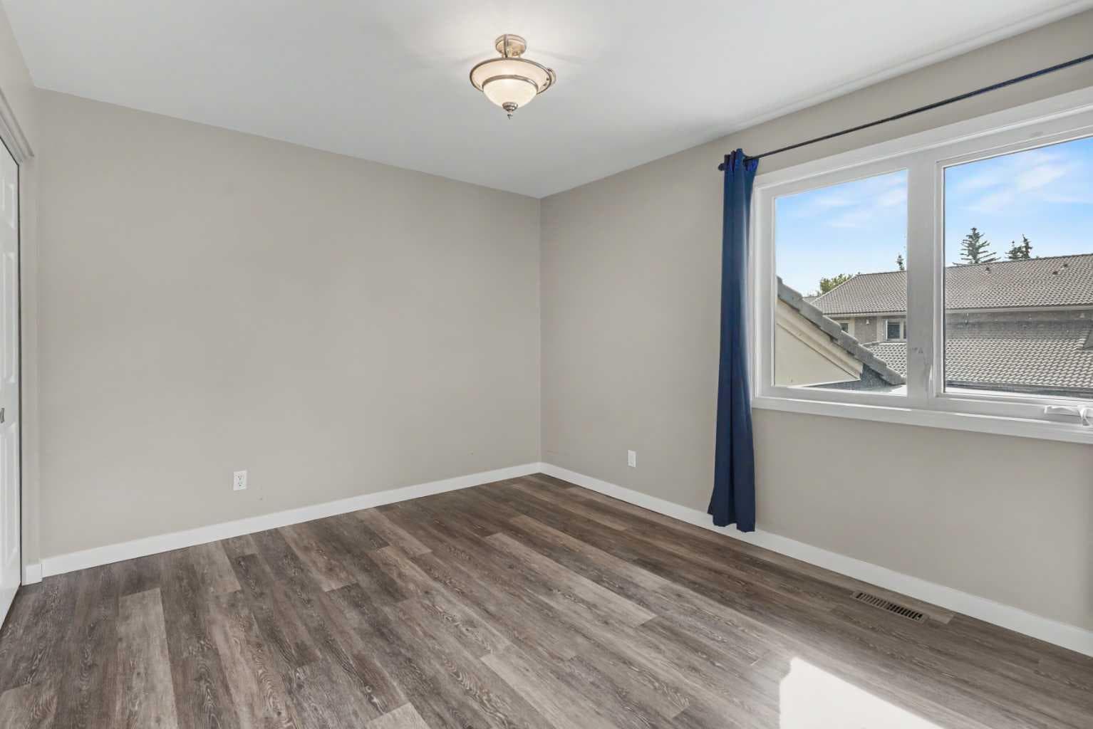 231, 20 Midpark Crescent SE